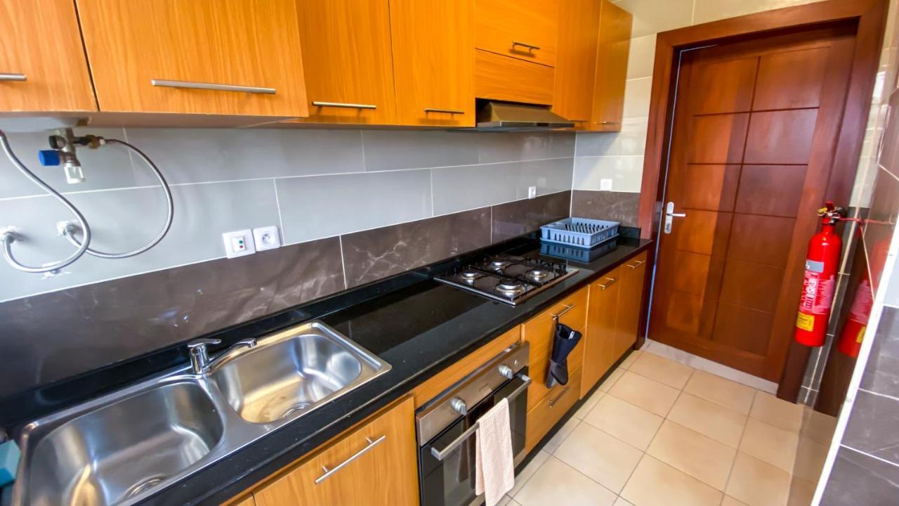 Ferienwohnung Loumia Premium Bonapriso Douala Exterior foto