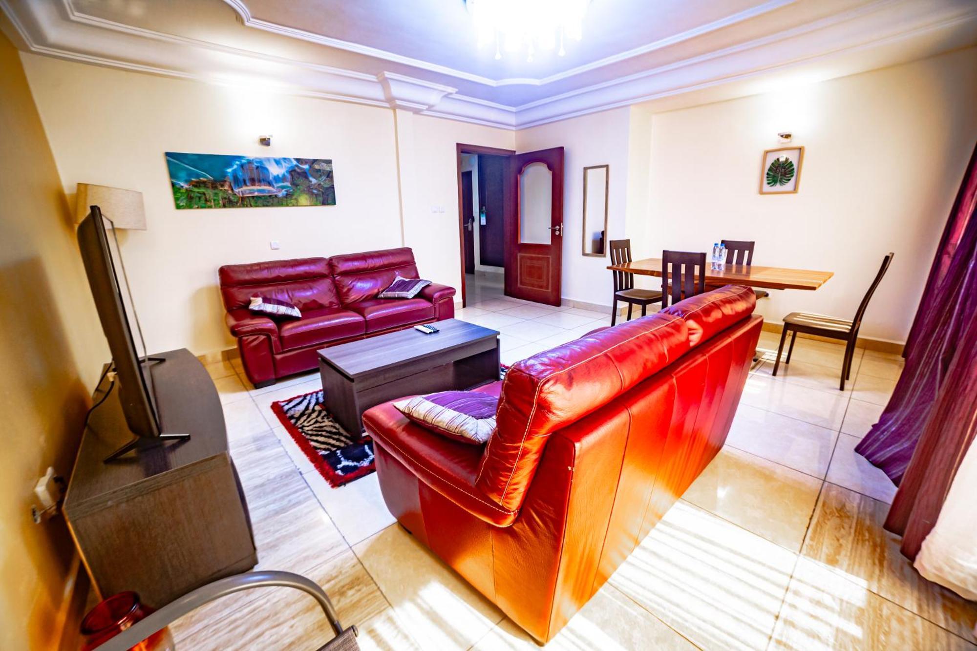 Ferienwohnung Loumia Premium Bonapriso Douala Exterior foto